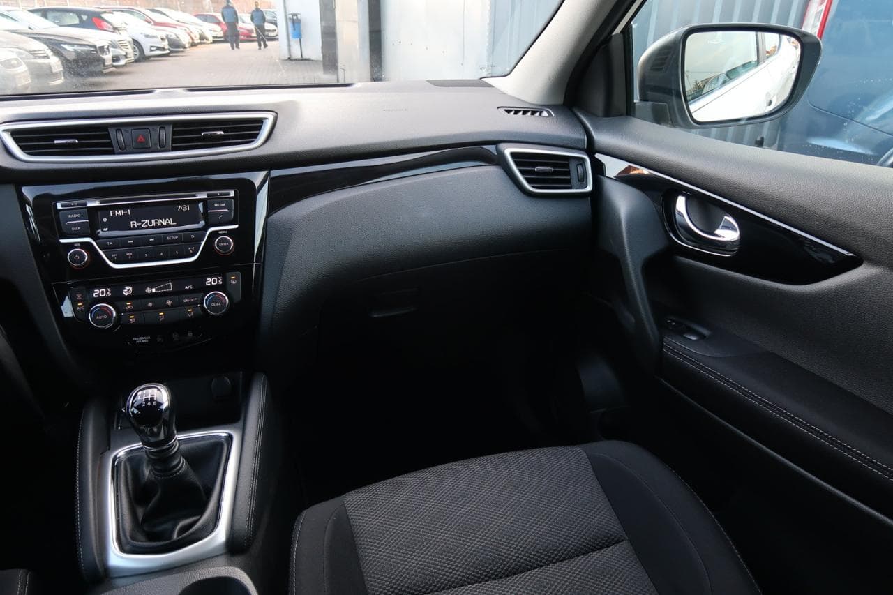 2017 Nissan Qashqai - 11