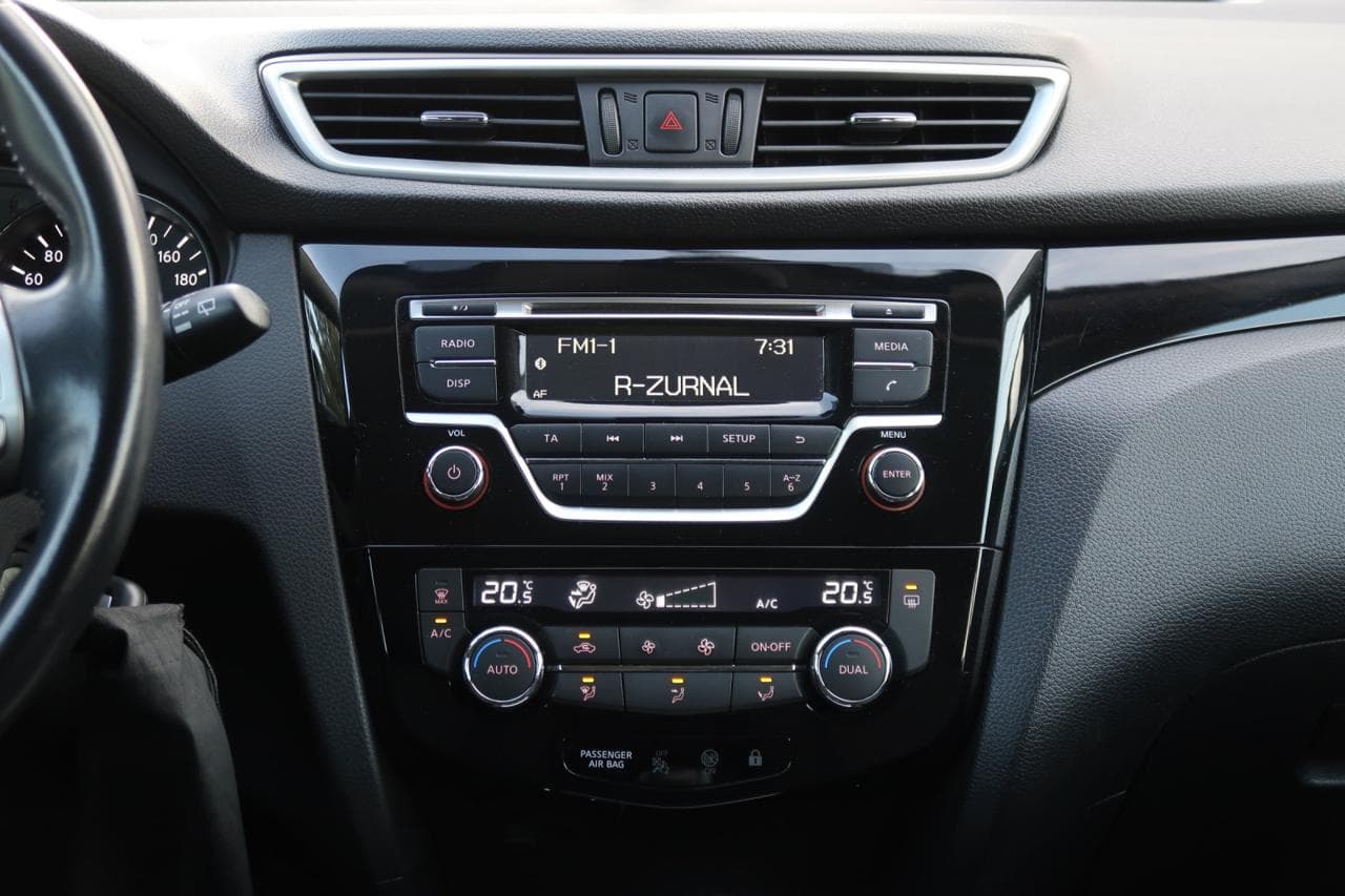 2017 Nissan Qashqai - 18