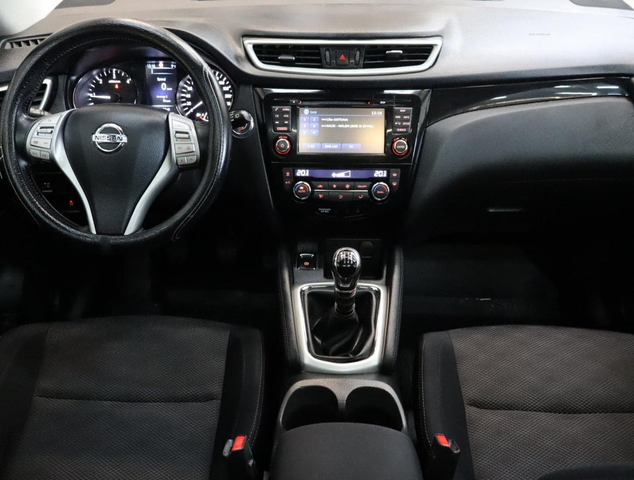 2016 Nissan Qashqai - 19