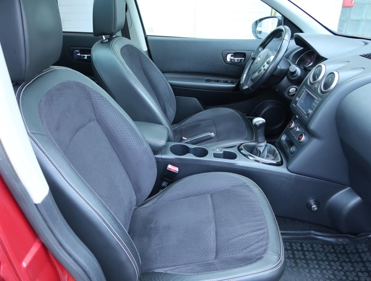 2013 Nissan QASHQAI - 12