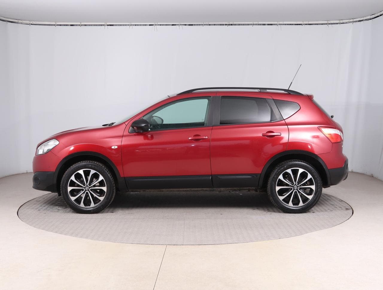 2013 Nissan QASHQAI - 4