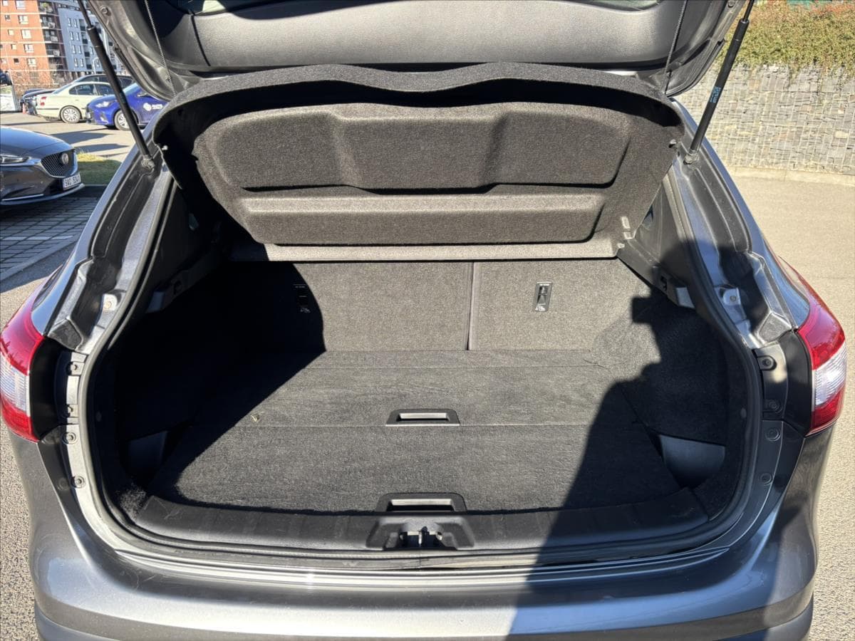 2016 Nissan Qashqai - 25