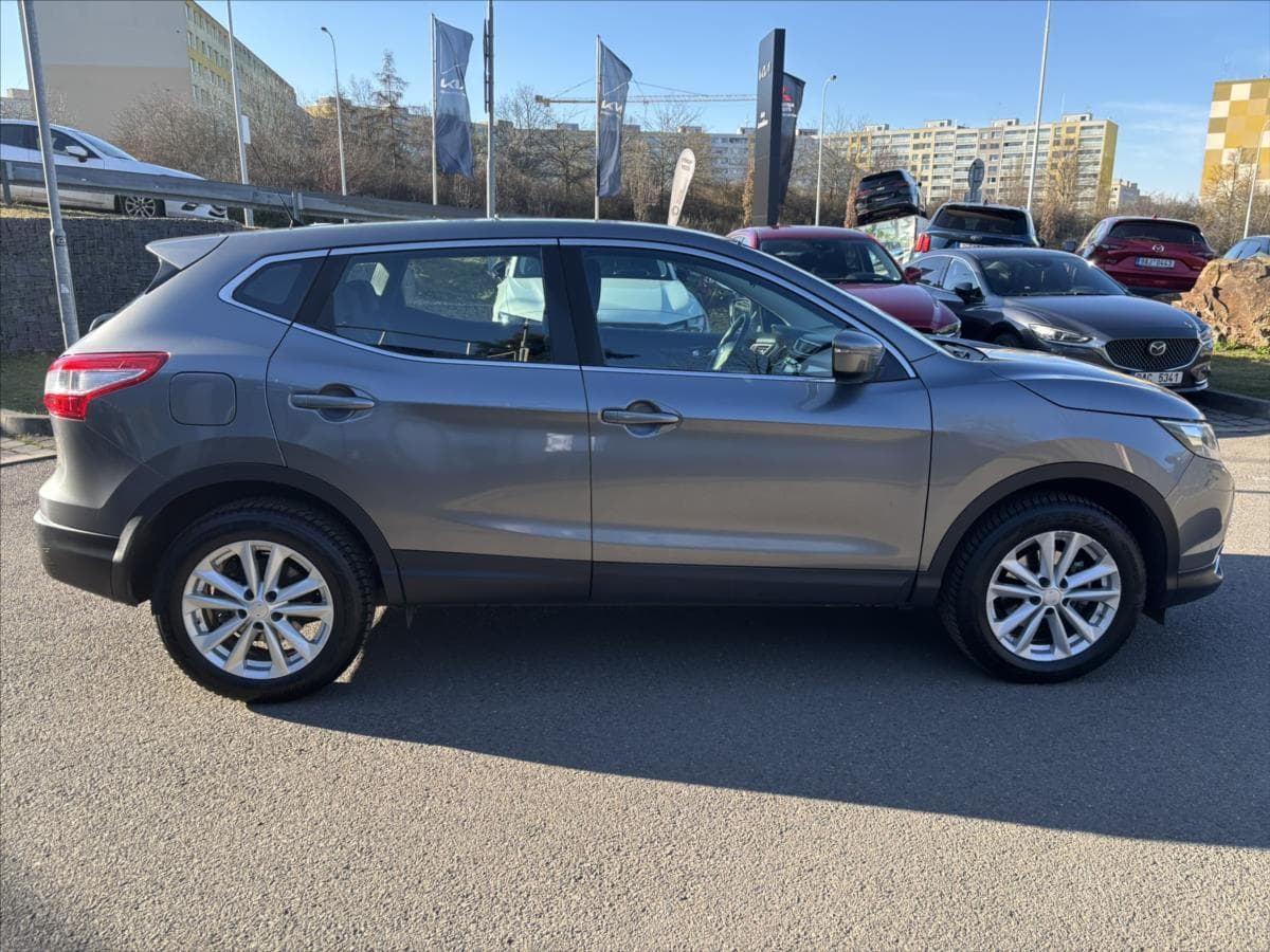 2016 Nissan Qashqai - 11