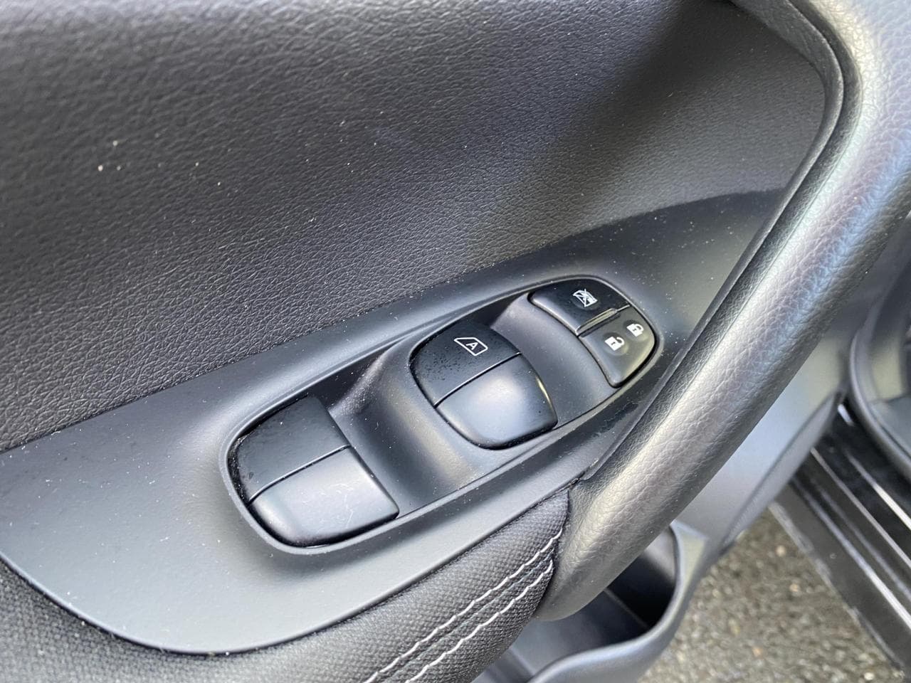 2016 Nissan Qashqai - 25