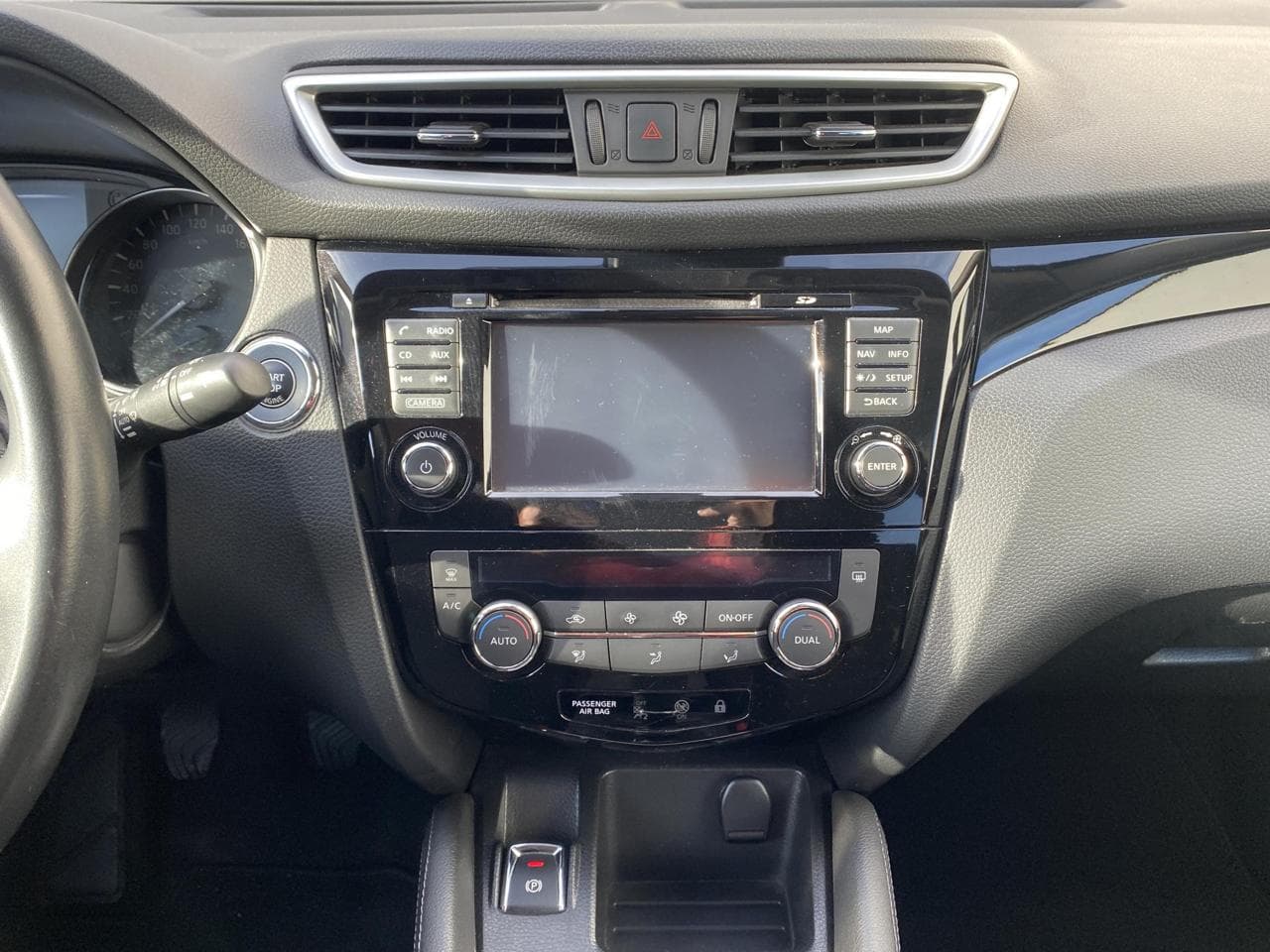 2016 Nissan Qashqai - 23