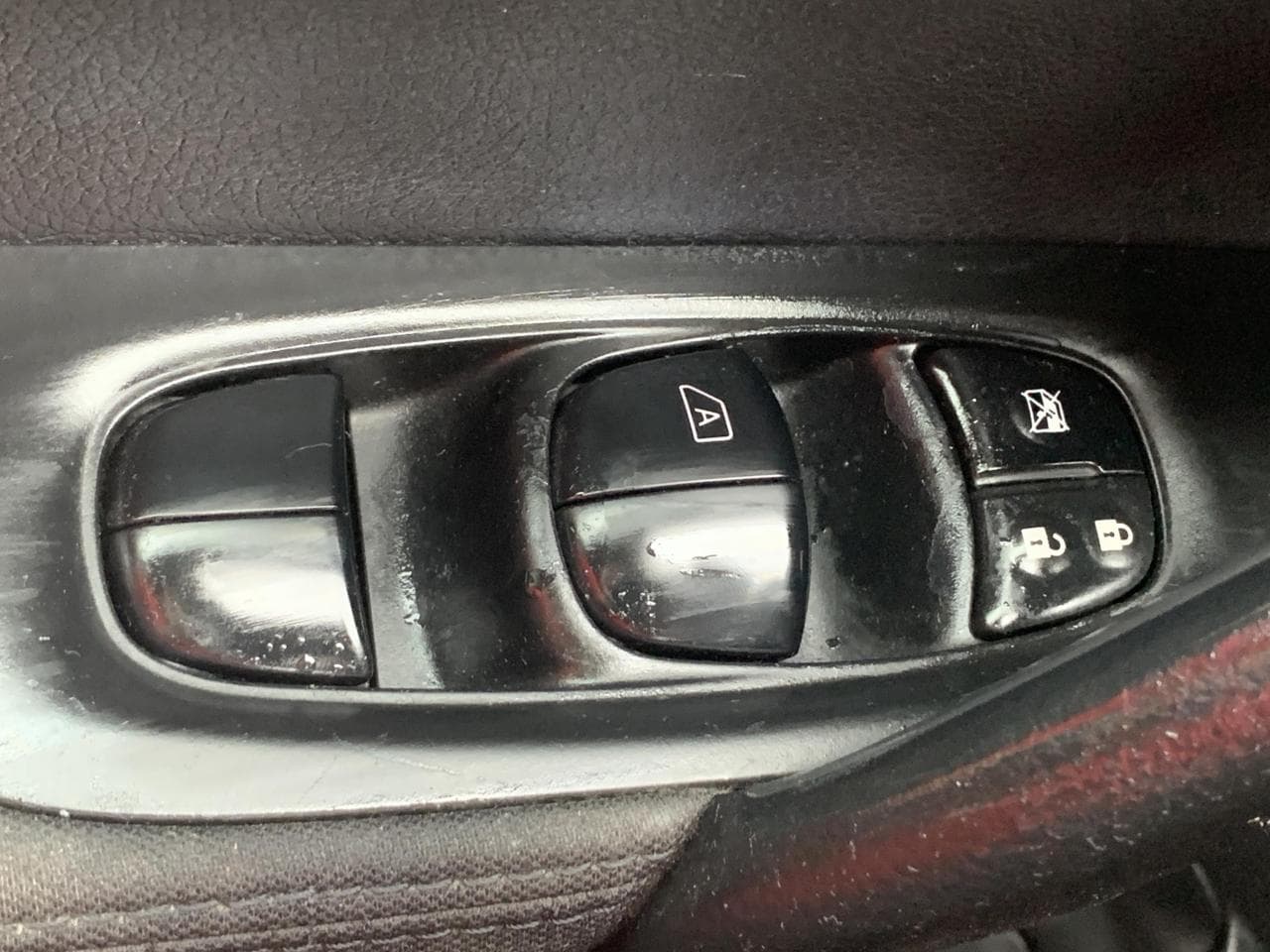 2015 Nissan Qashqai - 33