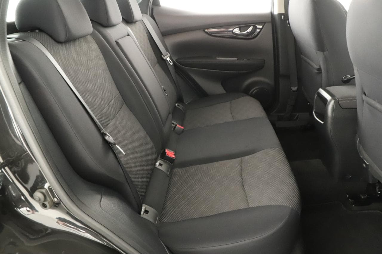 2017 Nissan QASHQAI - 11