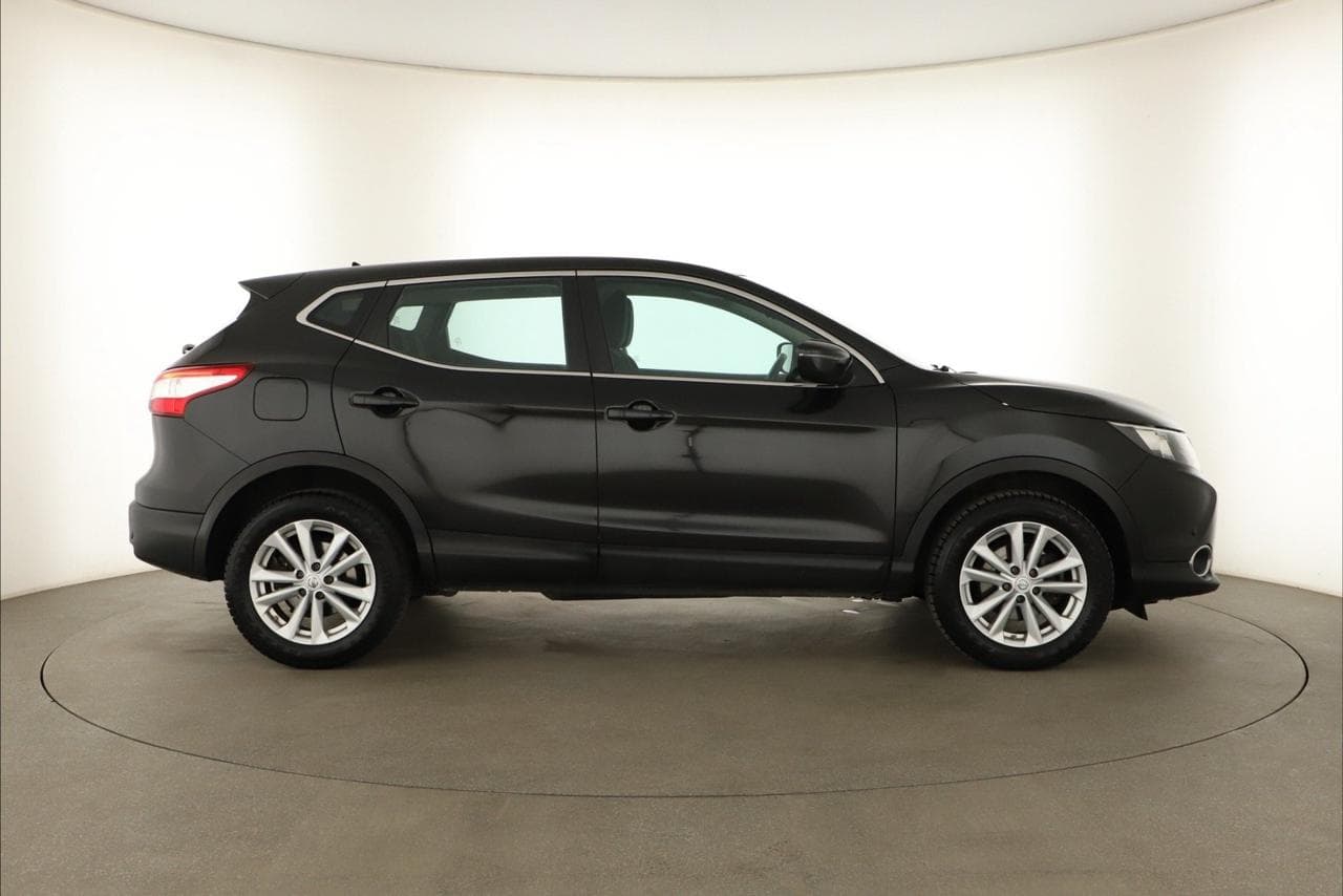 2017 Nissan QASHQAI - 8