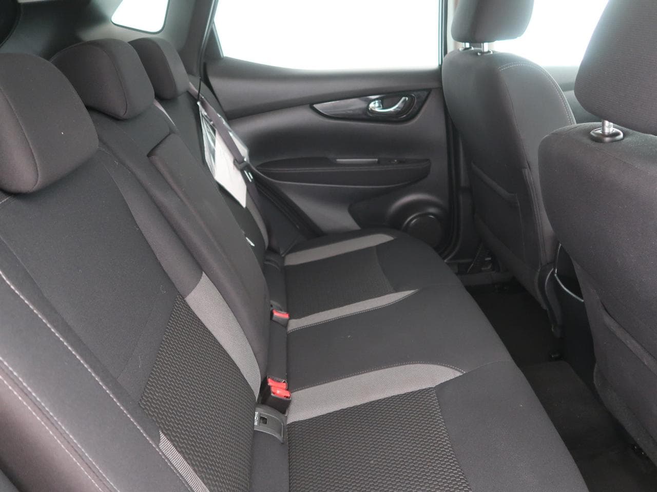 2020 Nissan Qashqai - 25