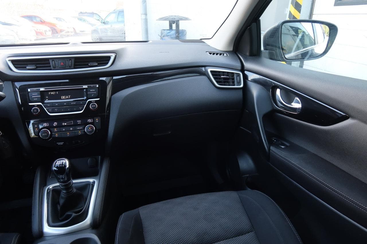 2015 Nissan QASHQAI - 11