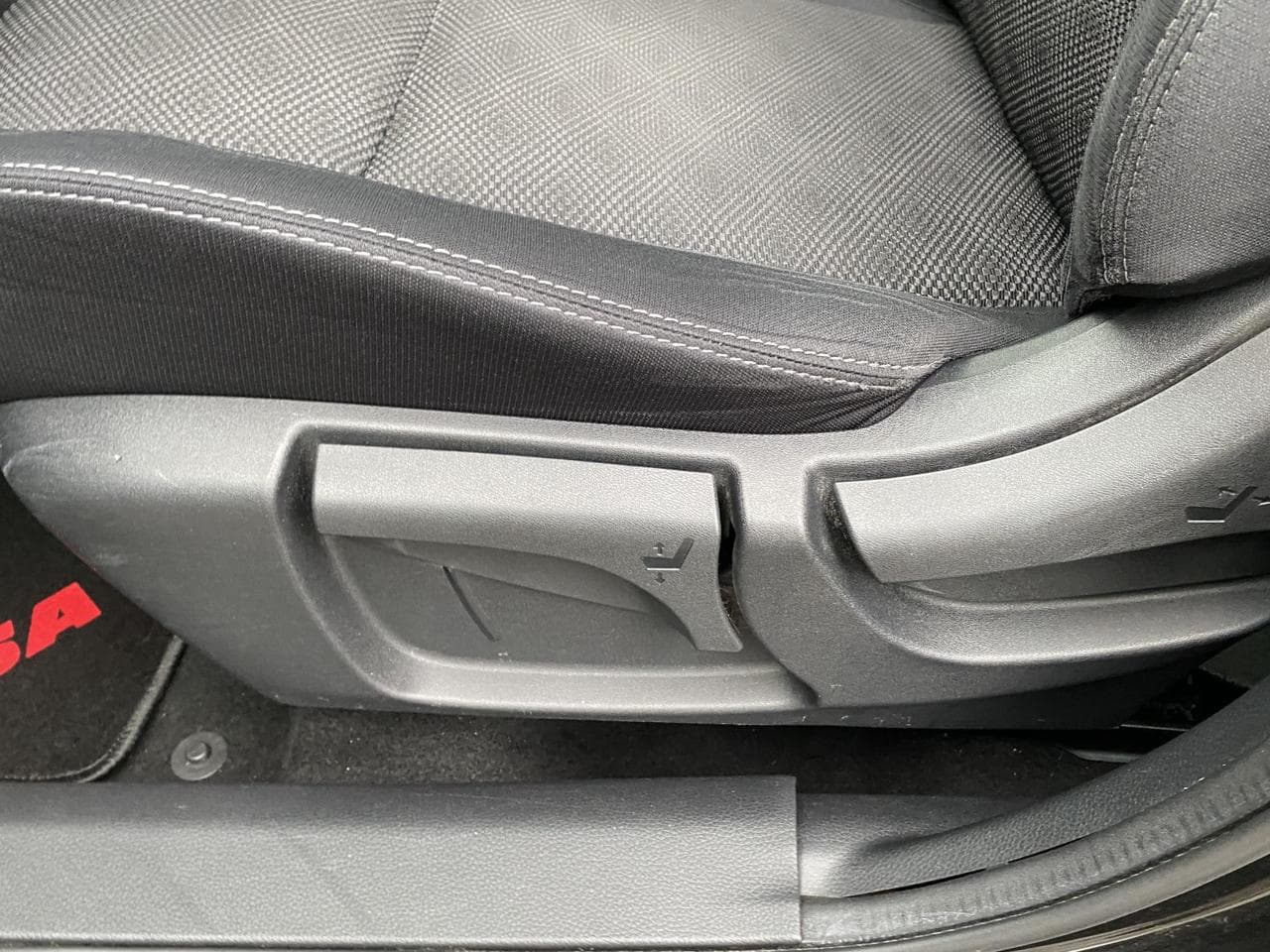 2014 Nissan QASHQAI - 23