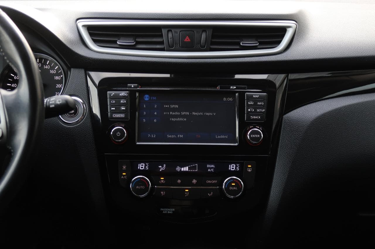 2015 Nissan QASHQAI - 19
