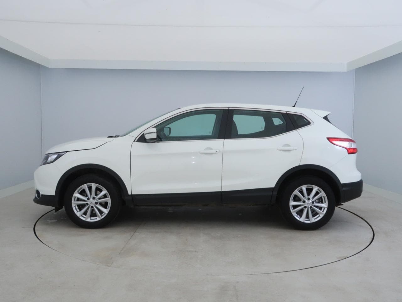 2015 Nissan QASHQAI - 4