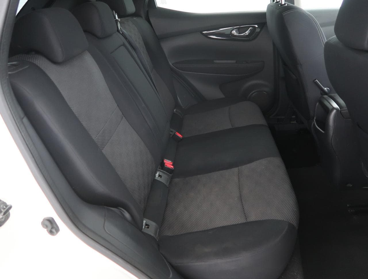 2016 Nissan QASHQAI - 23