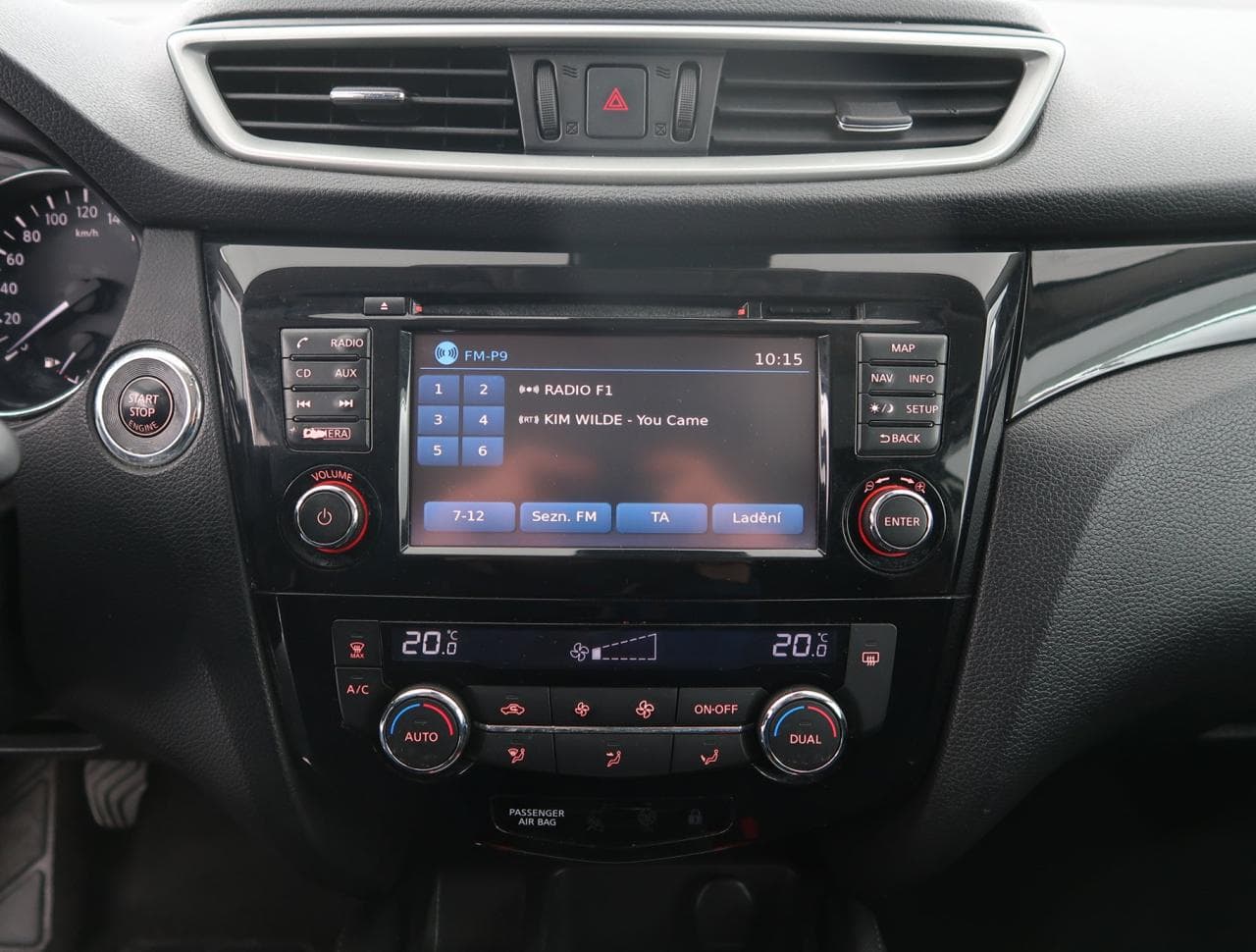 2016 Nissan QASHQAI - 32