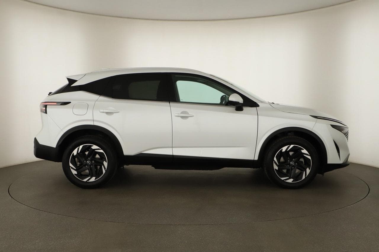 2025 Nissan QASHQAI - 8