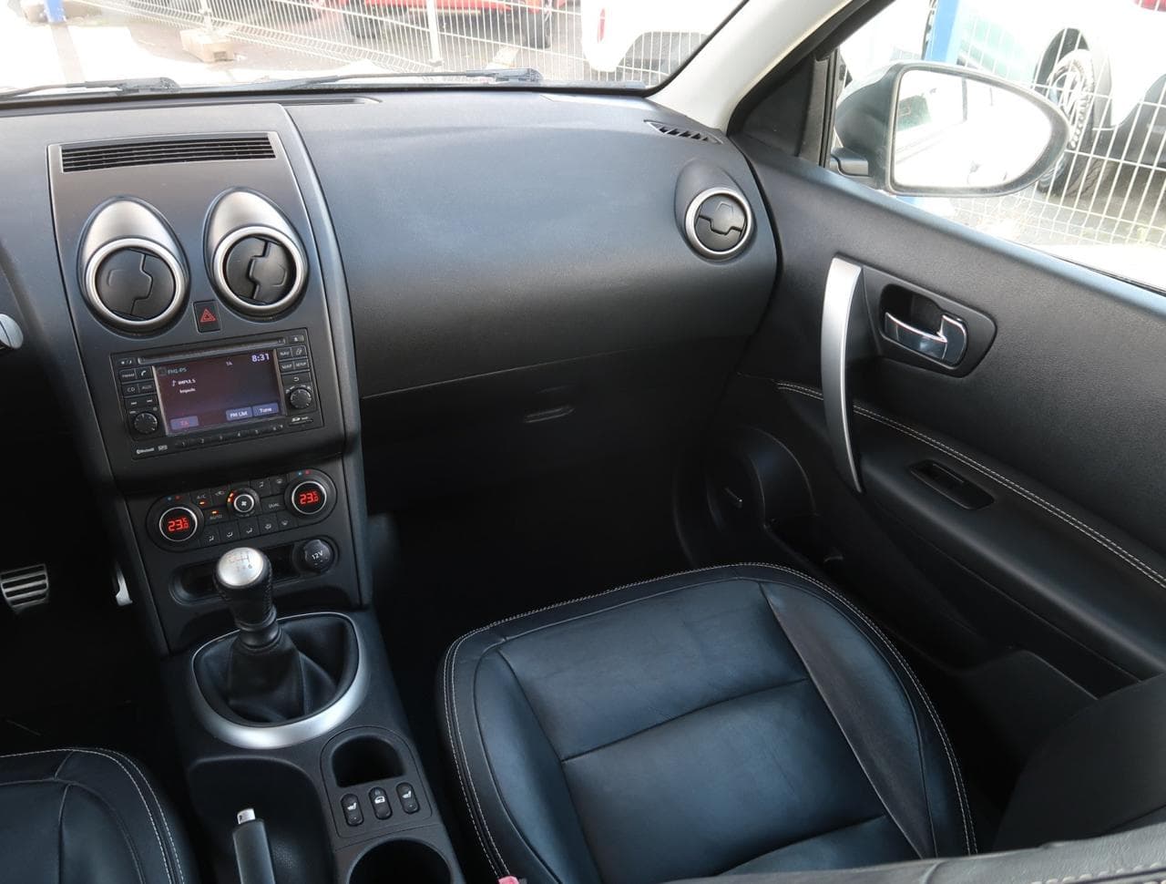 2014 Nissan QASHQAI - 11