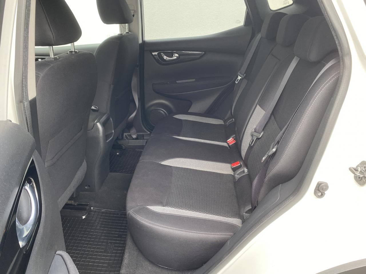 2018 Nissan QASHQAI - 10