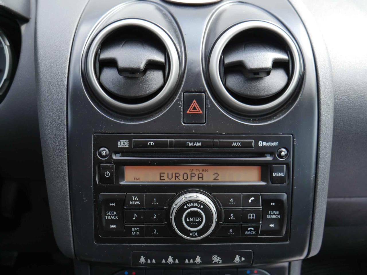 2009 Nissan QASHQAI - 27