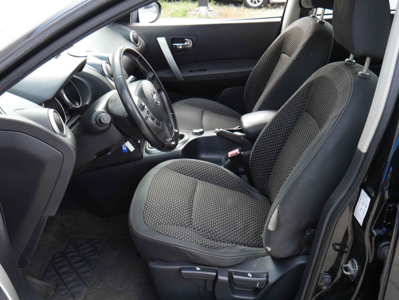 2009 Nissan QASHQAI - 17