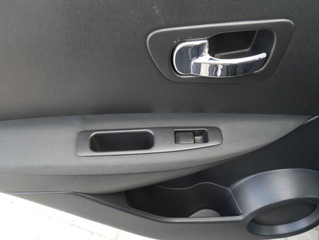 2009 Nissan QASHQAI - 23