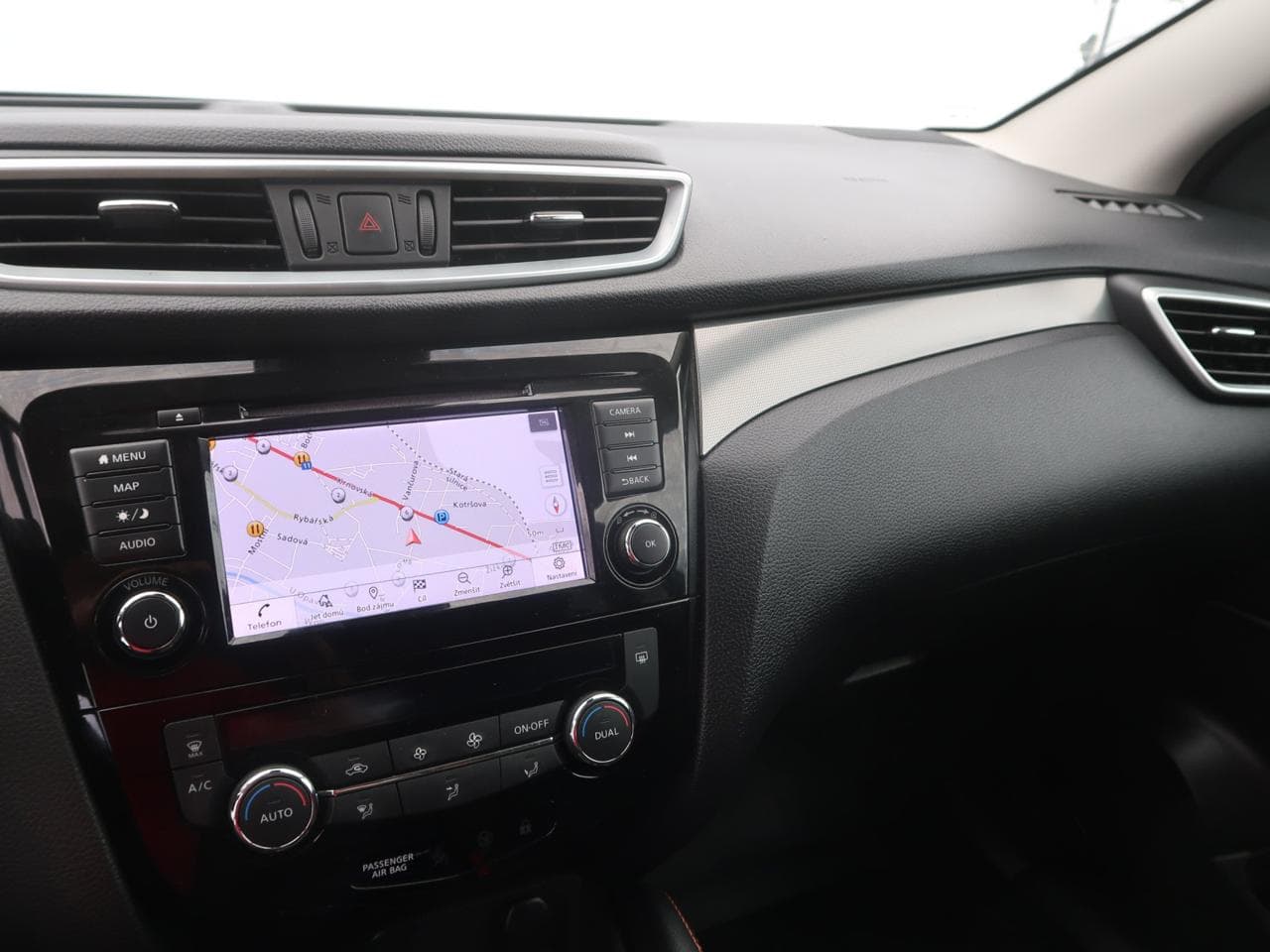 2019 Nissan QASHQAI - 18