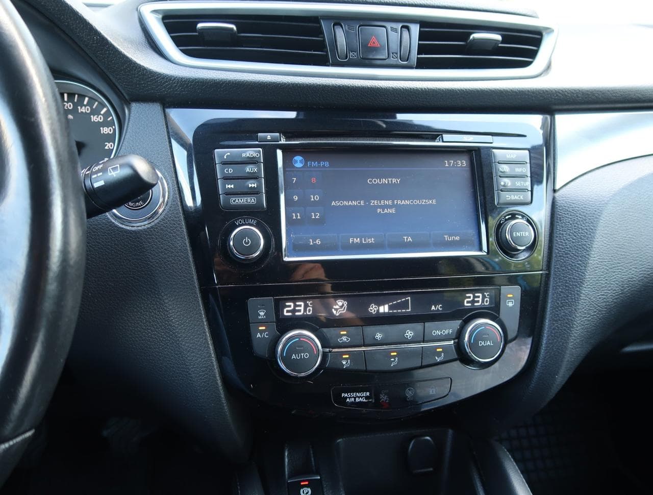 2018 Nissan QASHQAI - 18