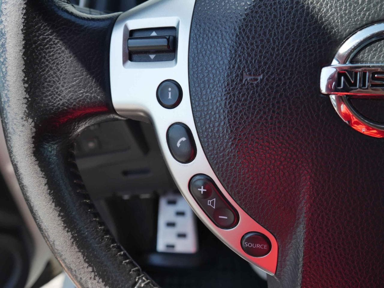 2011 Nissan QASHQAI - 24
