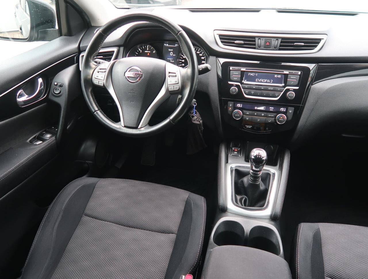 2014 Nissan QASHQAI - 16