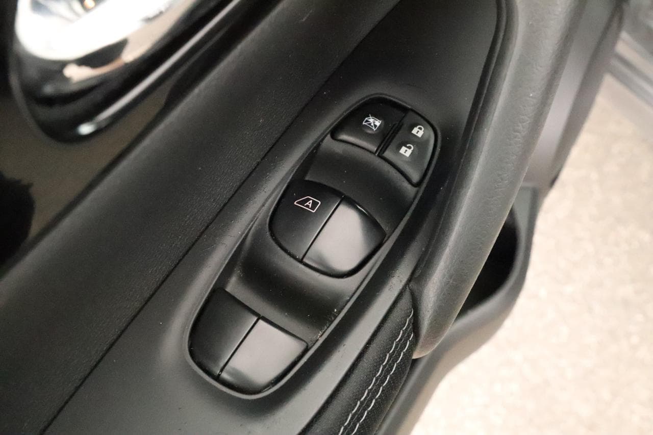 2017 Nissan QASHQAI - 34