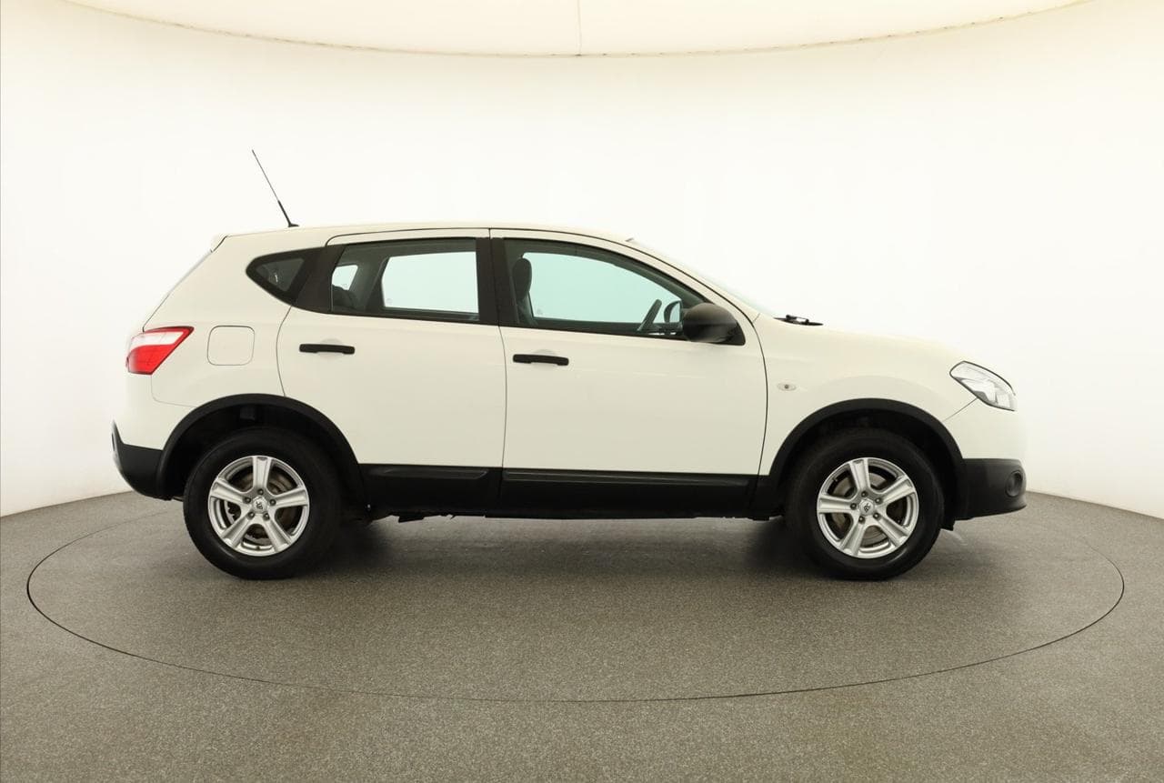 2013 Nissan QASHQAI - 12