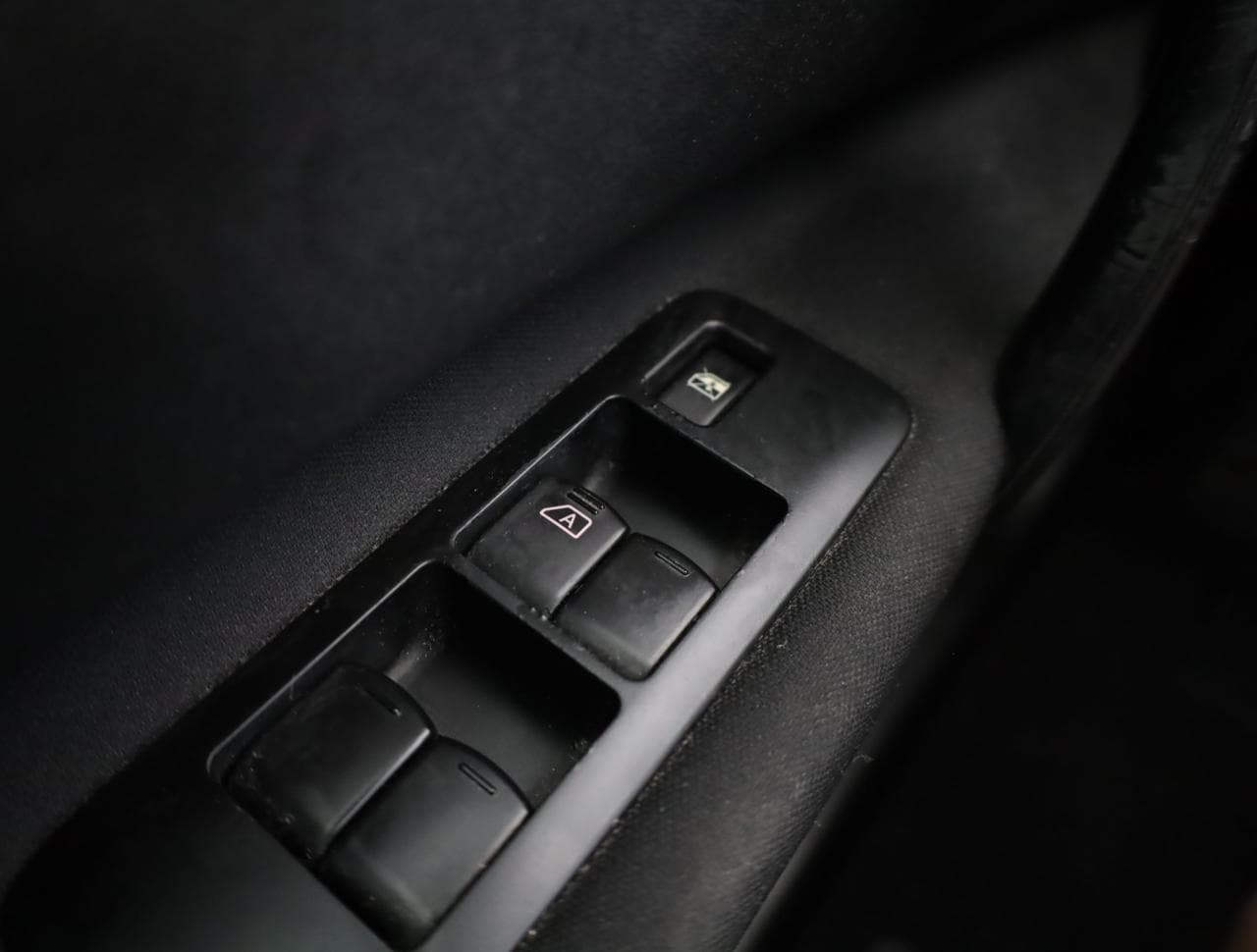 2013 Nissan QASHQAI - 30