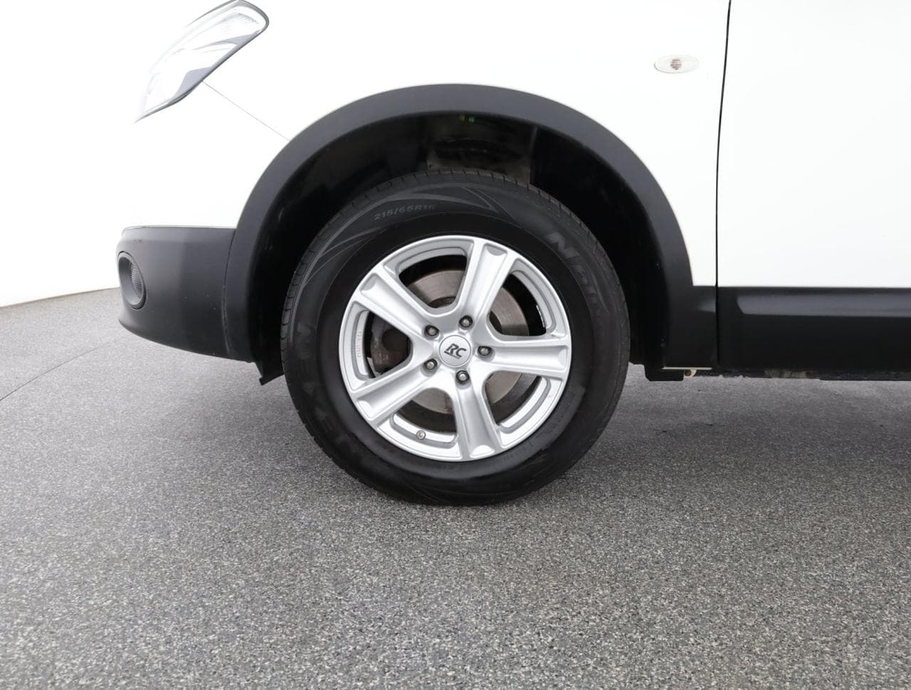 2013 Nissan QASHQAI - 33