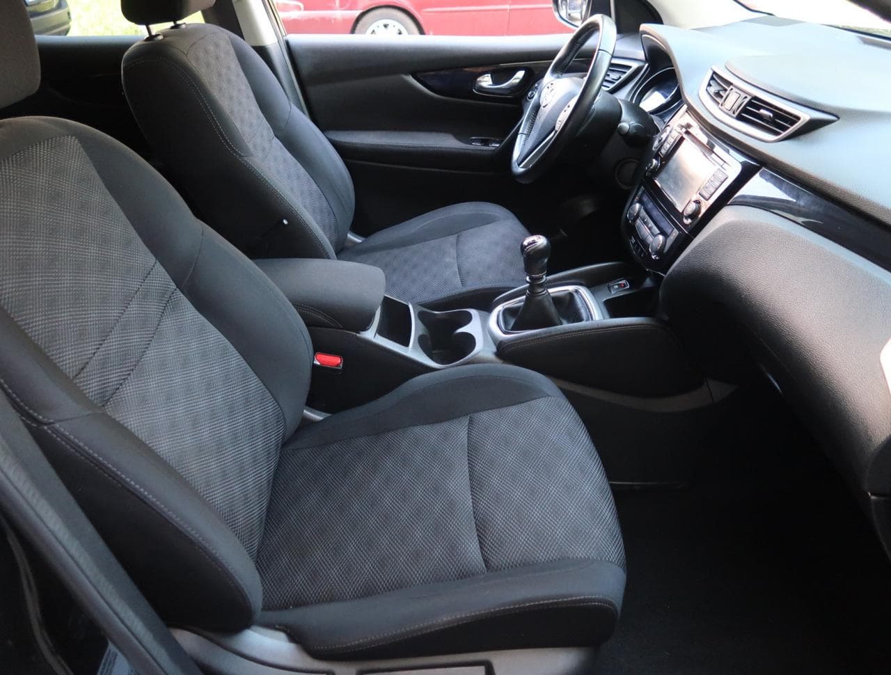 2015 Nissan QASHQAI - 12