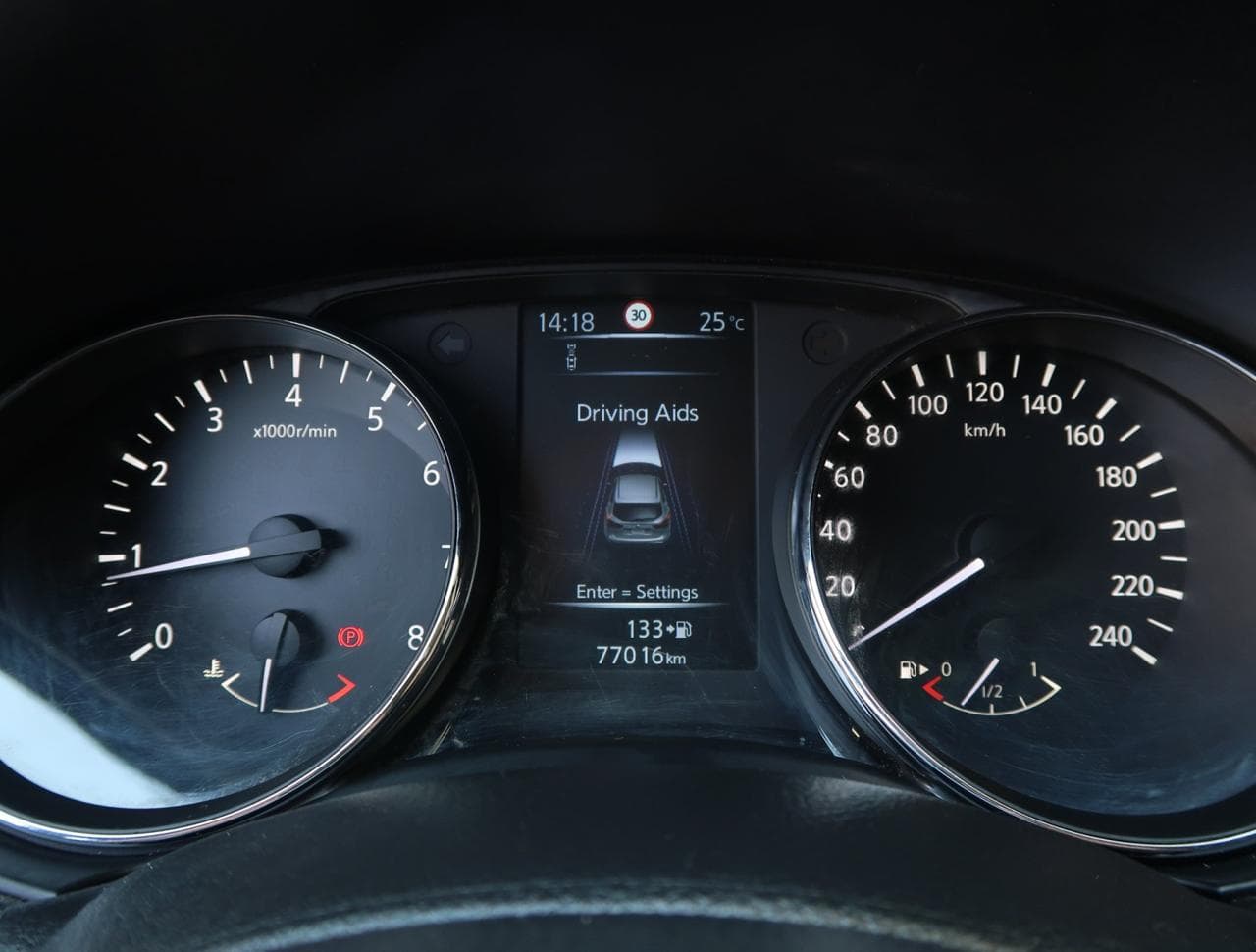 2015 Nissan QASHQAI - 17