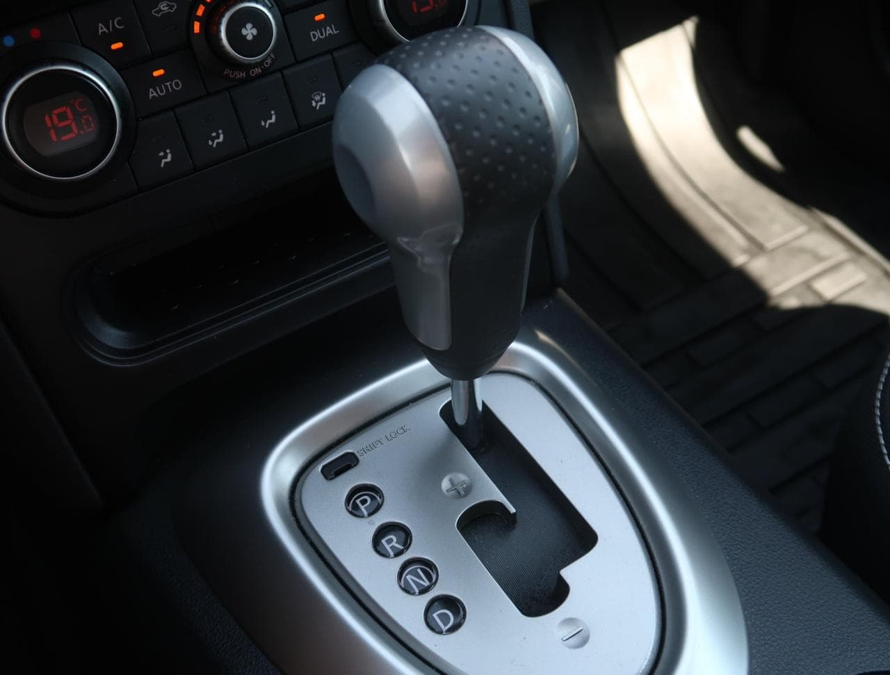 2013 Nissan QASHQAI - 19