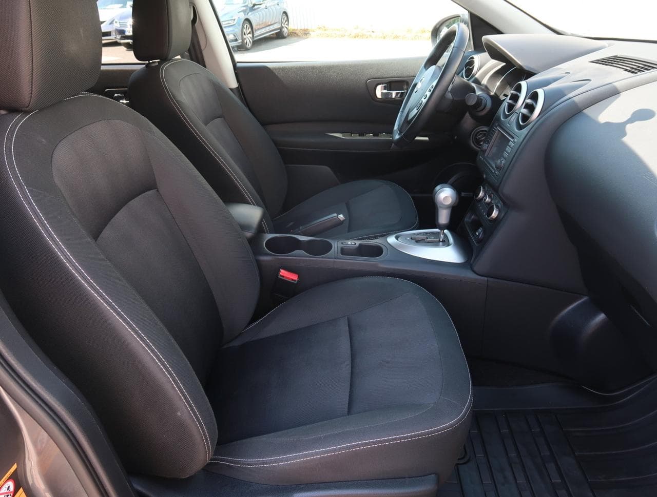 2013 Nissan QASHQAI - 12