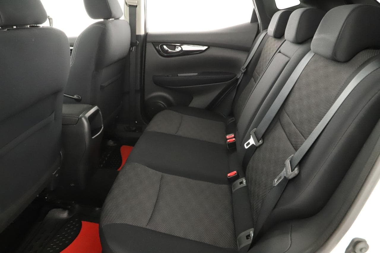 2015 Nissan QASHQAI - 12