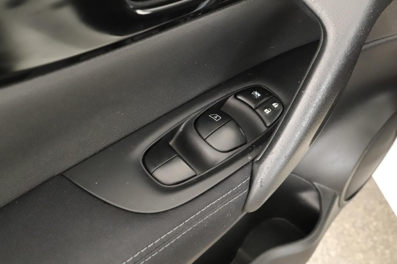 2015 Nissan QASHQAI - 15