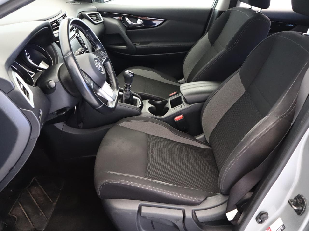 2021 Nissan QASHQAI - 25