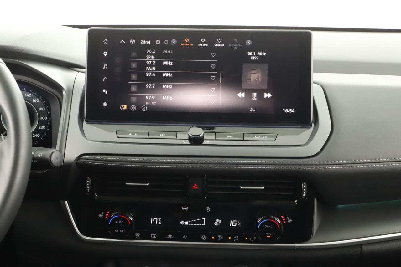 2025 Nissan QASHQAI - 17
