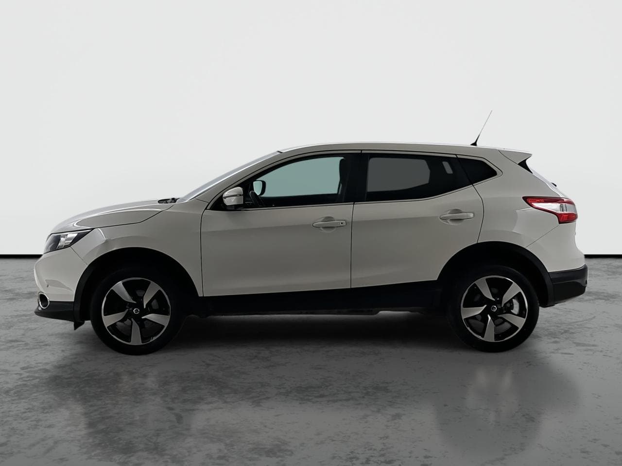 2017 Nissan QASHQAI - 4