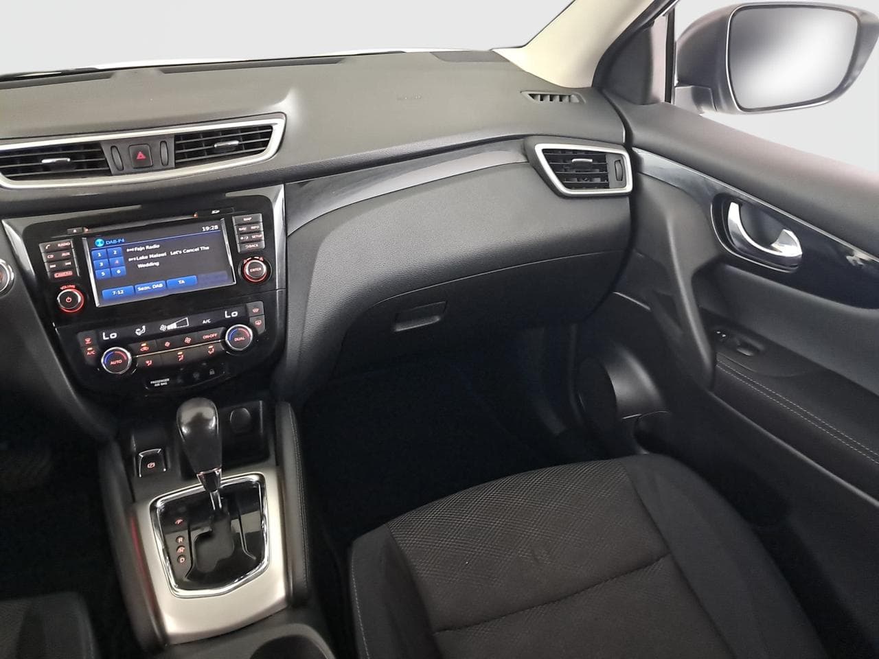 2017 Nissan QASHQAI - 11