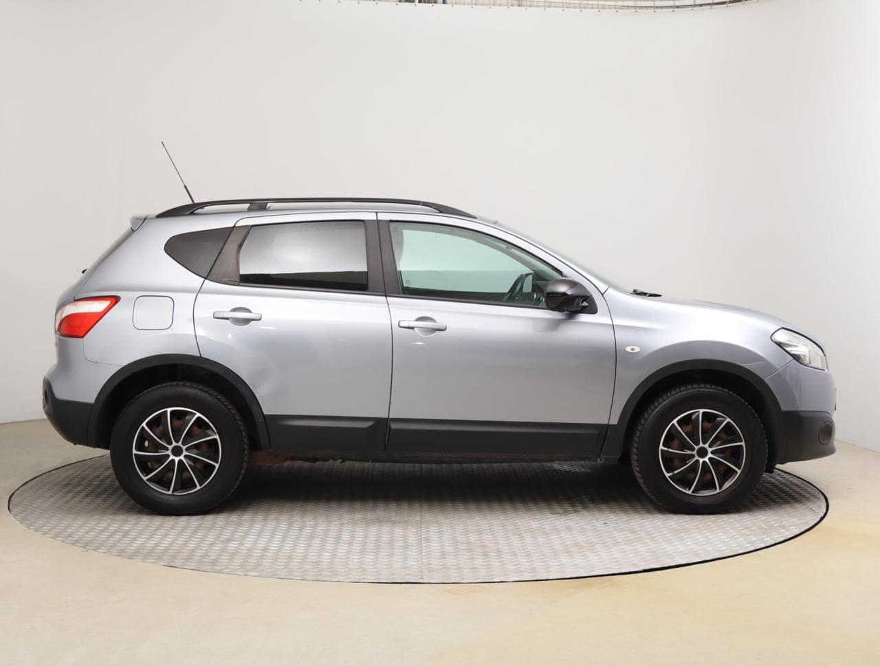 2013 Nissan QASHQAI - 8