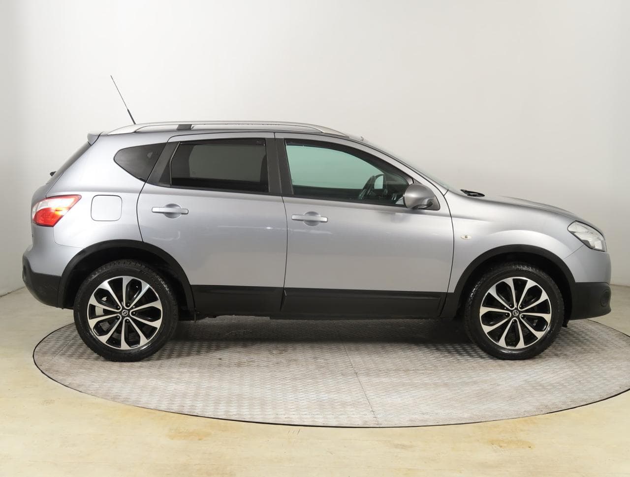 2012 Nissan QASHQAI - 8