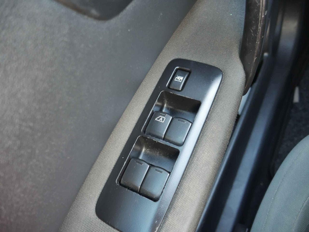 2011 Nissan QASHQAI - 12