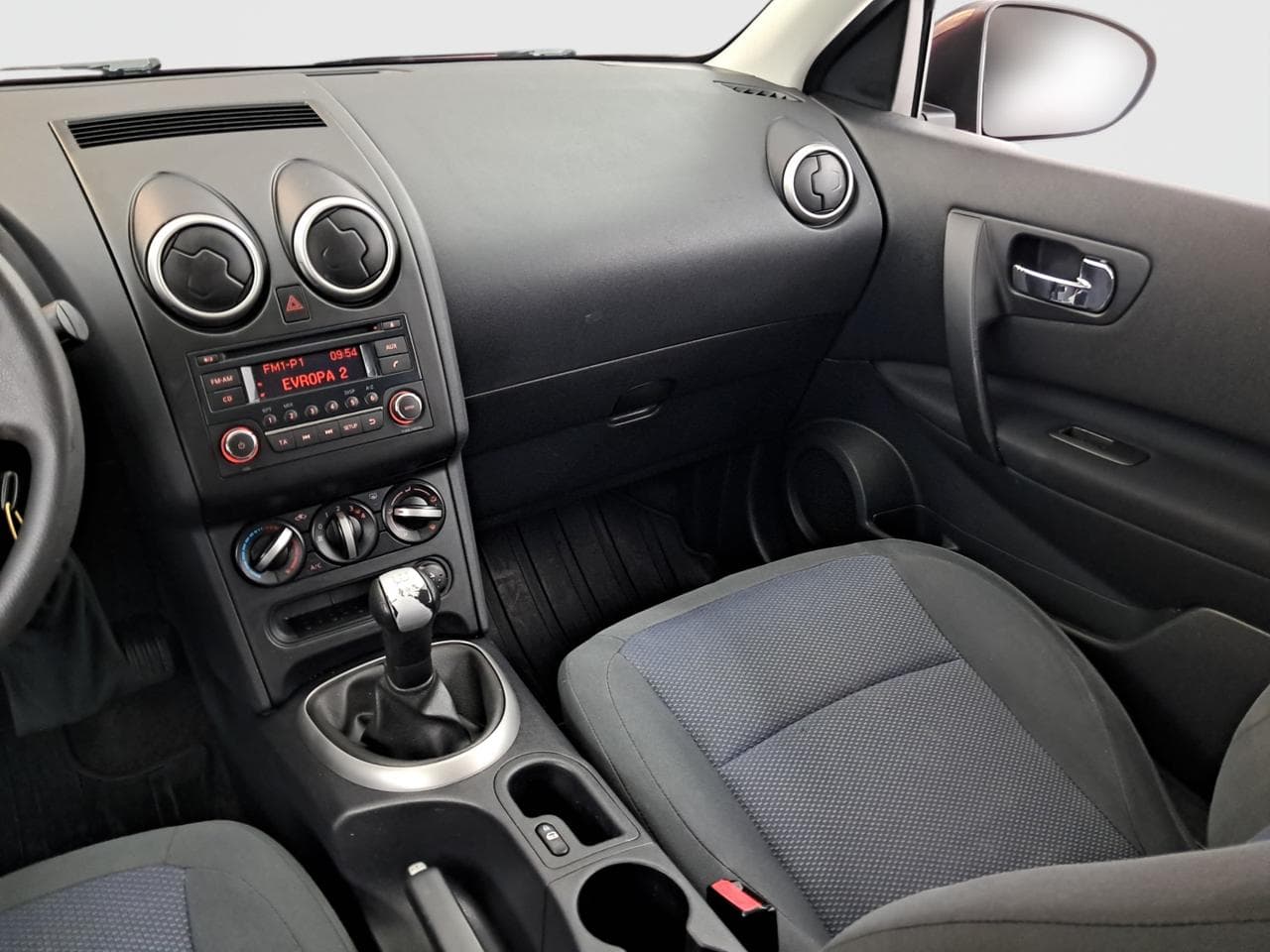 2013 Nissan QASHQAI - 11