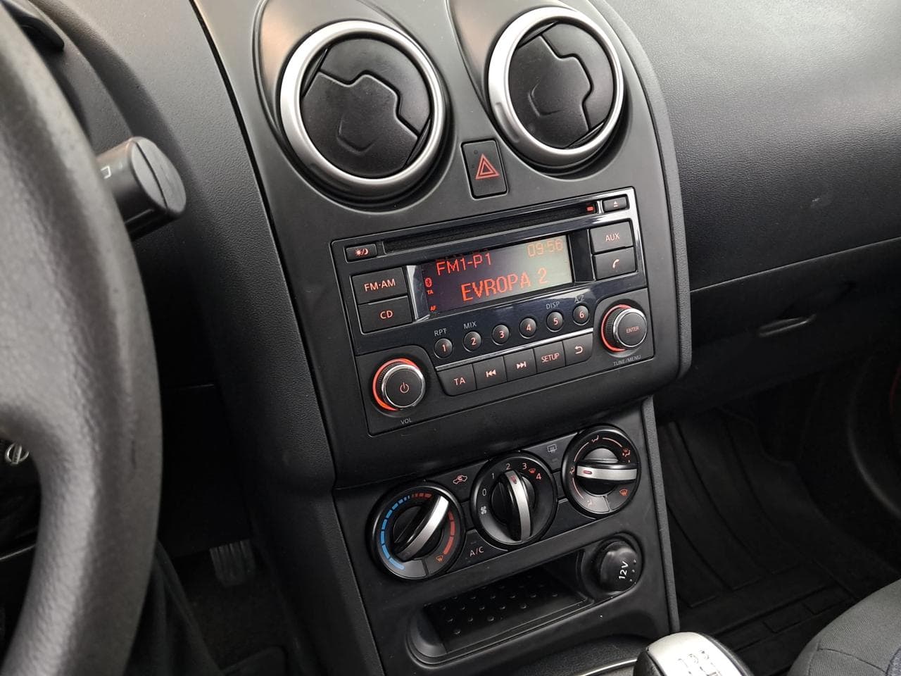 2013 Nissan QASHQAI - 18