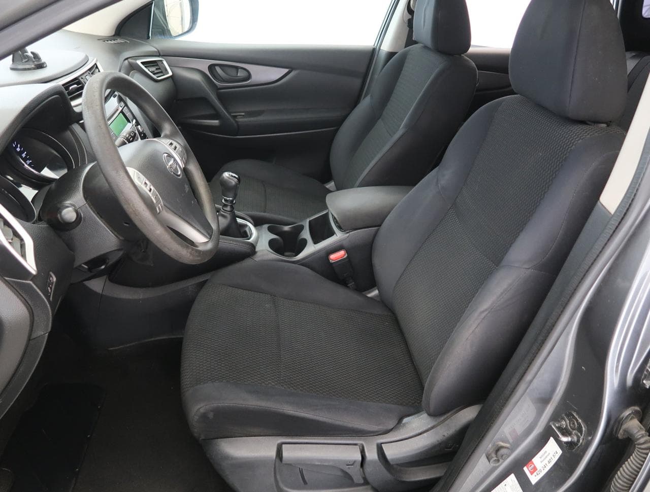 2015 Nissan QASHQAI - 16