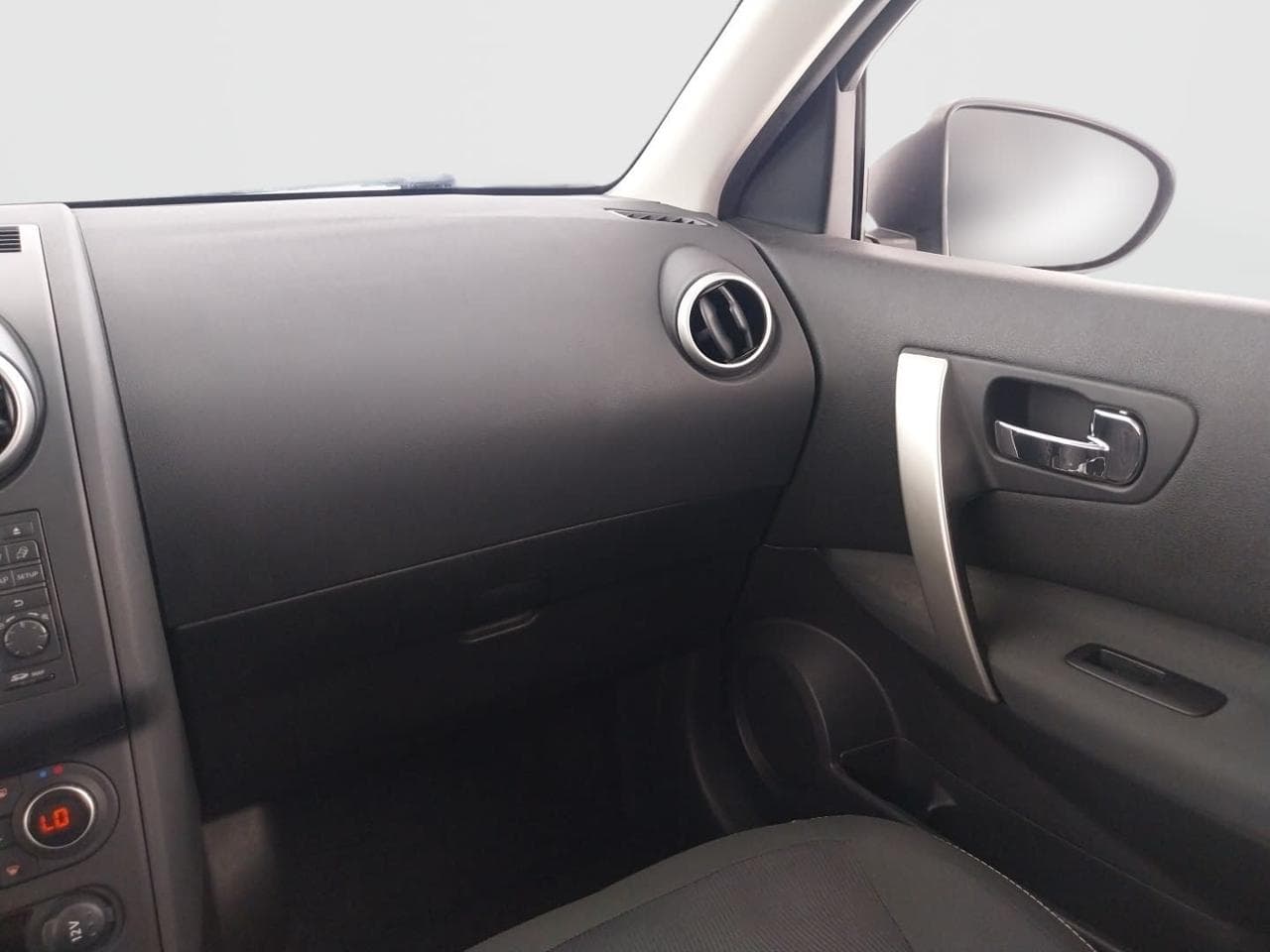 2012 Nissan QASHQAI - 11